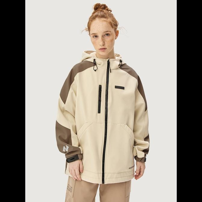 Ветровка 4л15226 кешью/кофе