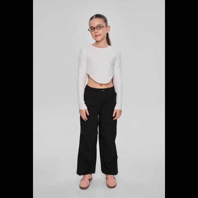 1040-25-25 Лонгслив в рубчик с прогнутым низом (цв. молочный)